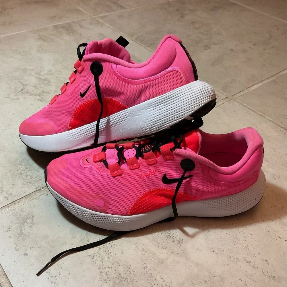 Size 10 Women Nike React Escape Run Pink Glow 2021